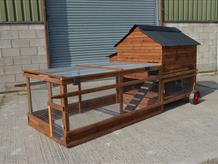 Grosvenor standard Raised Poultry House with integral run